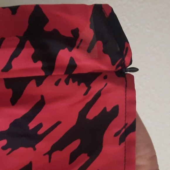 HOST PICK!! NWT Worthington Red and Black blouse  *BOGO* - Picture 5 of 5